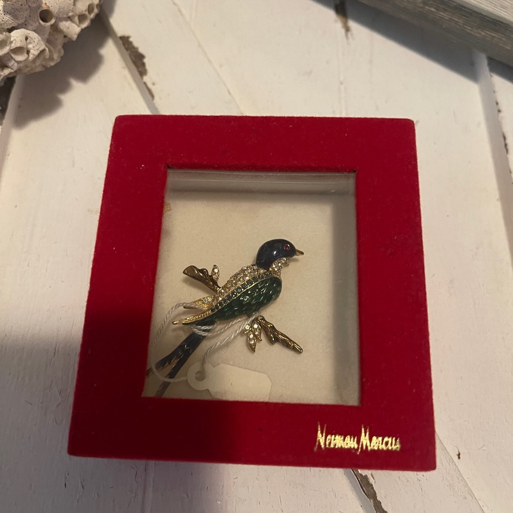 Vintage Sphinx Boucher Bird In Branch Brooch - image 1